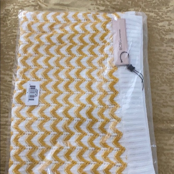 BCBG 2 piece chevron skirt and crop top set *NWT - Picture 3 of 7